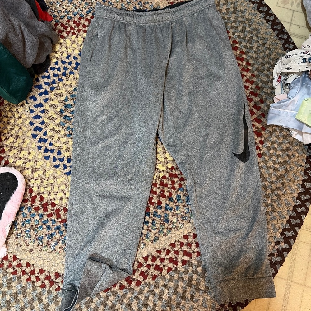 Men’s Nike sweatpants